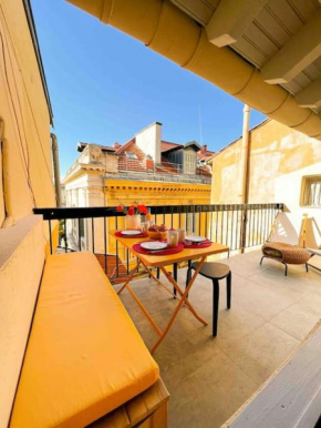 Beautiful Top Floor & Terrasse (Beach 1' walk)